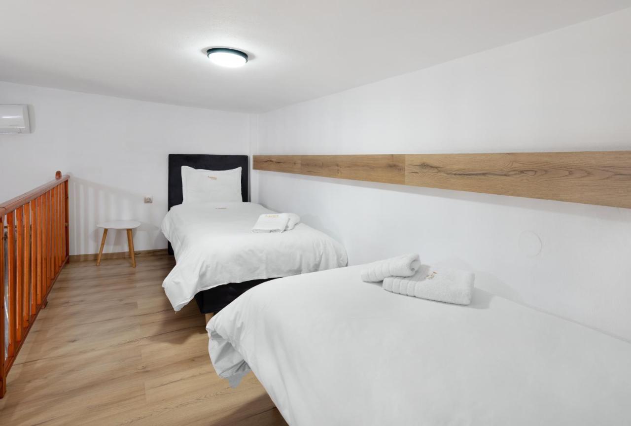 Hotel Limnaio Khrisokhórafa Exteriér fotografie