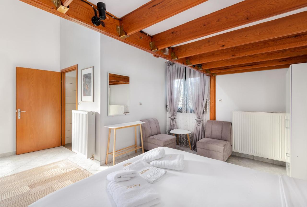 Hotel Limnaio Khrisokhórafa Exteriér fotografie