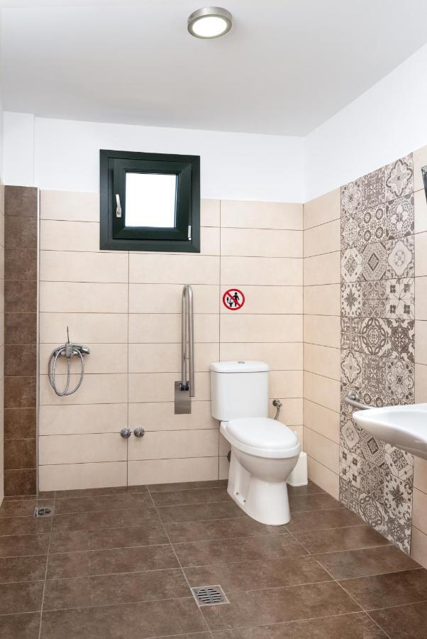 Hotel Limnaio Khrisokhórafa Exteriér fotografie